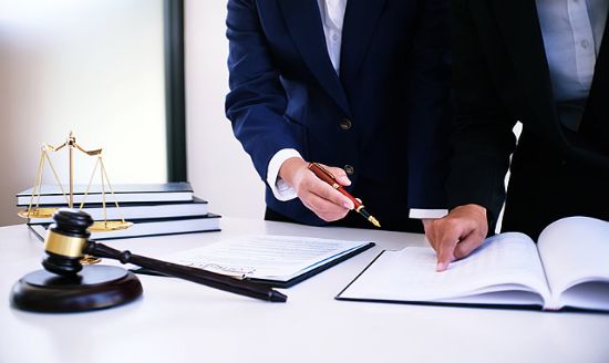 Tham Gia Tranh Tụng Bảo Vệ Quyền Lợi Đương Sự Trong Giai Đoạn Xét Xử Sơ Thẩm